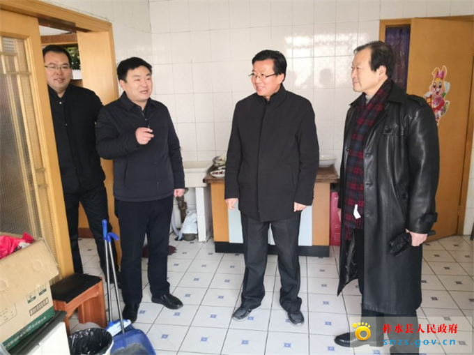 1835511465.jpg 1835511465.jpg