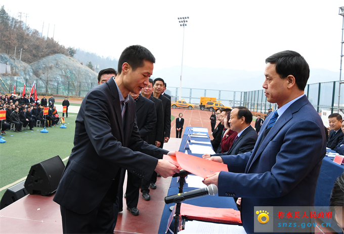 junlingzhuang.jpg junlingzhuang.jpg