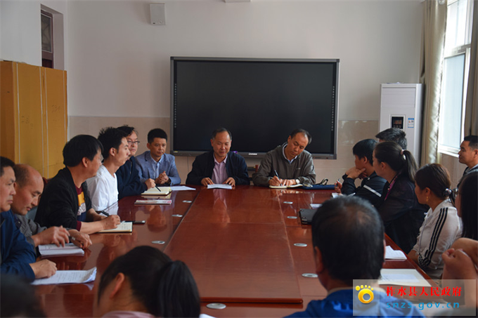 教研室6_副本.jpg 教研室6_副本.jpg