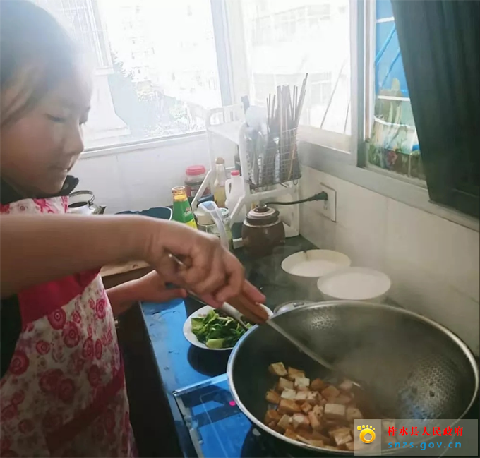 2.webp.jpg 2.webp.jpg