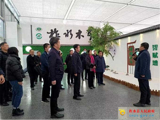 bdd94b986f1f3f9dad562742678df39.jpg bdd94b986f1f3f9dad562742678df39.jpg