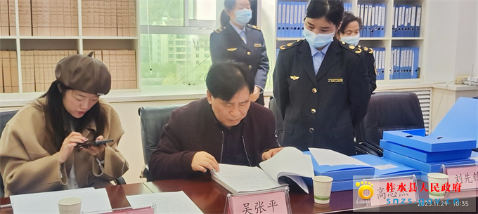 考评照片2.jpg 考评照片2.jpg